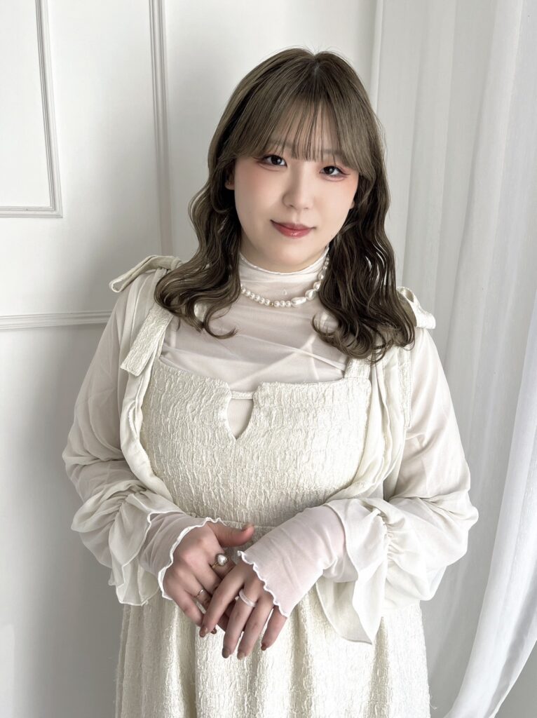 石原  響子
